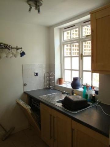 			MUST SEE GARDEN FLAT!!!, 2 Bedroom, 1 bath, 1 reception Ground Floor Flat			 Priory Terrace, WEST HAMPSTEAD